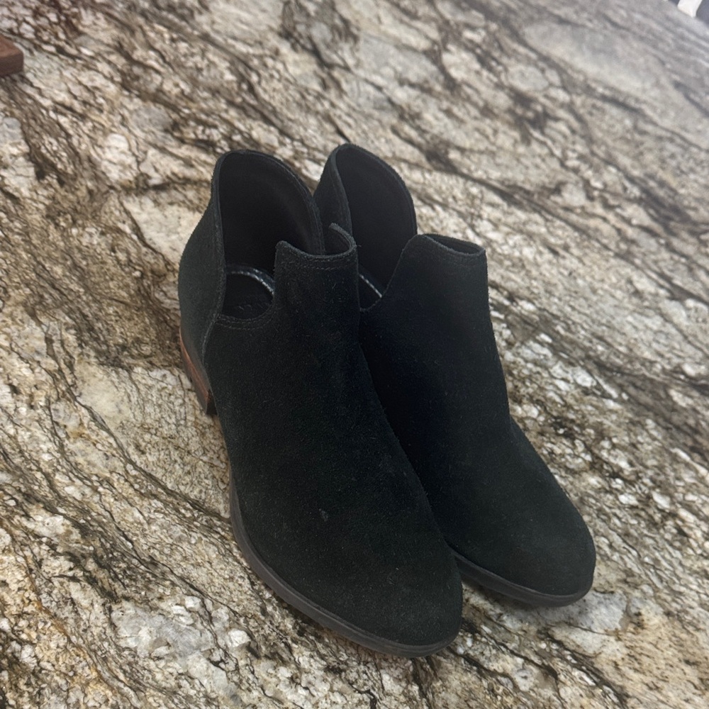Sorel Black Suede Ankle Booties
